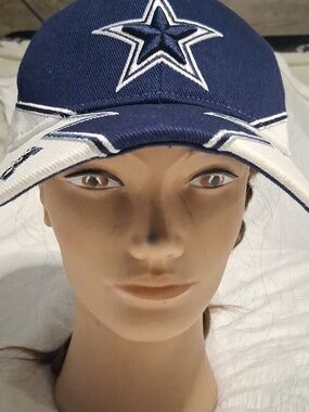 Cap DALLAS COWBOYS .Blue and White Star Accent Baseball.